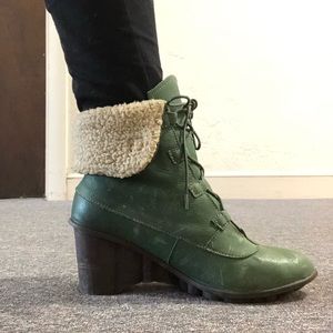 El Naturalista Green Lace Up Boots
